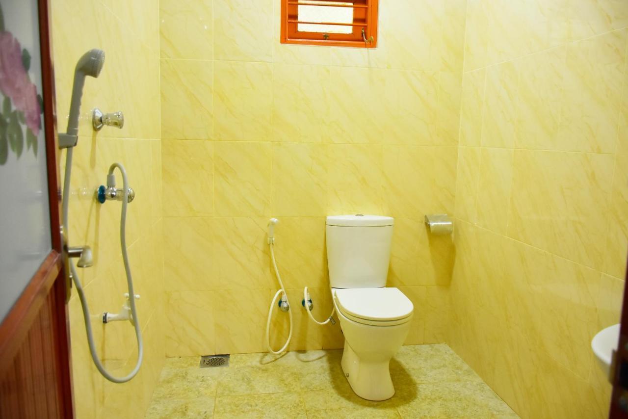 Canal Side Safari Resort Удавалаве Екстериор снимка