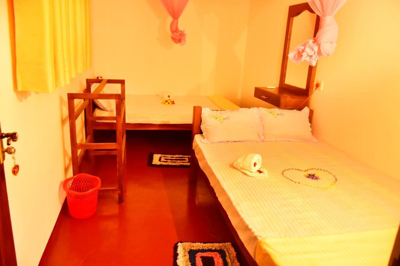 Canal Side Safari Resort Удавалаве Екстериор снимка